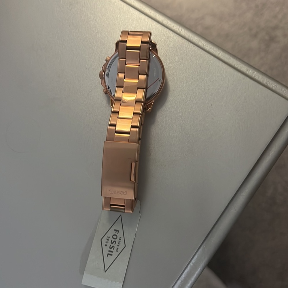 Fossil Watch - Picture 2 of 3
